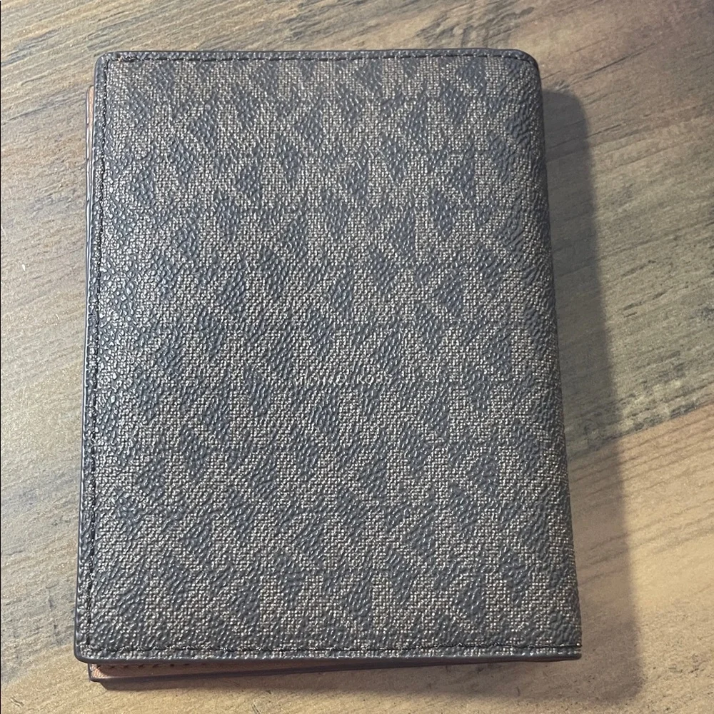 New Michael Kors Signature Brown Passport Cover and Card Holder